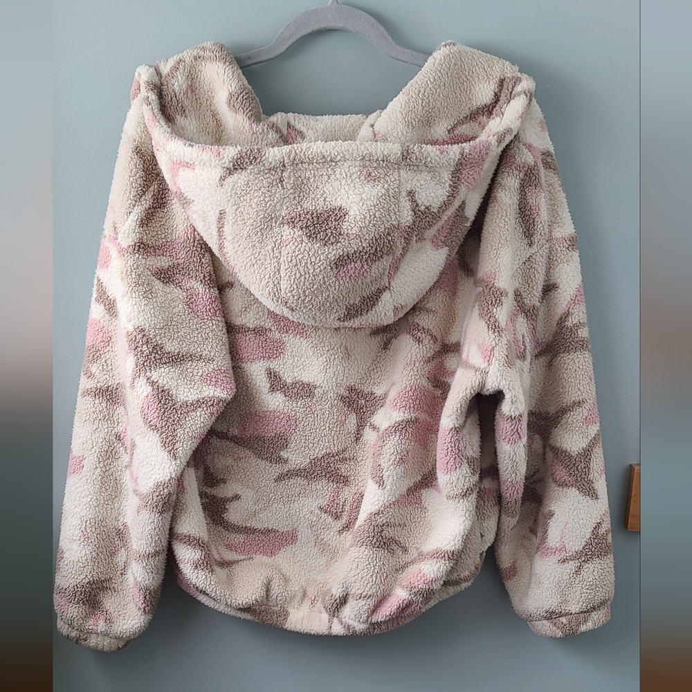 GAP Sweater - Picture 2 of 2